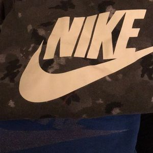 Nike crew neck sweatshirt